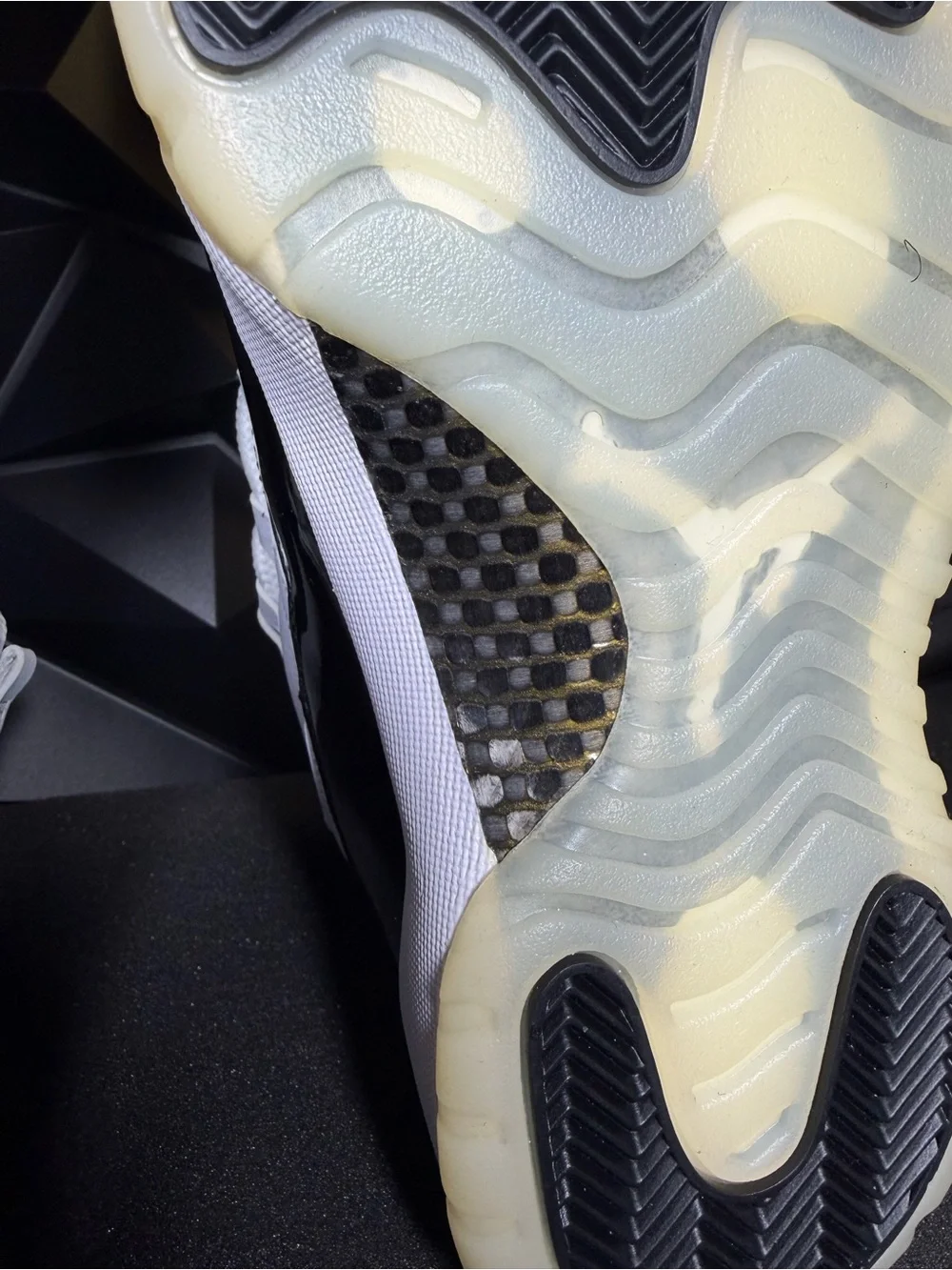Jordan Retro 11 “Gratitude”